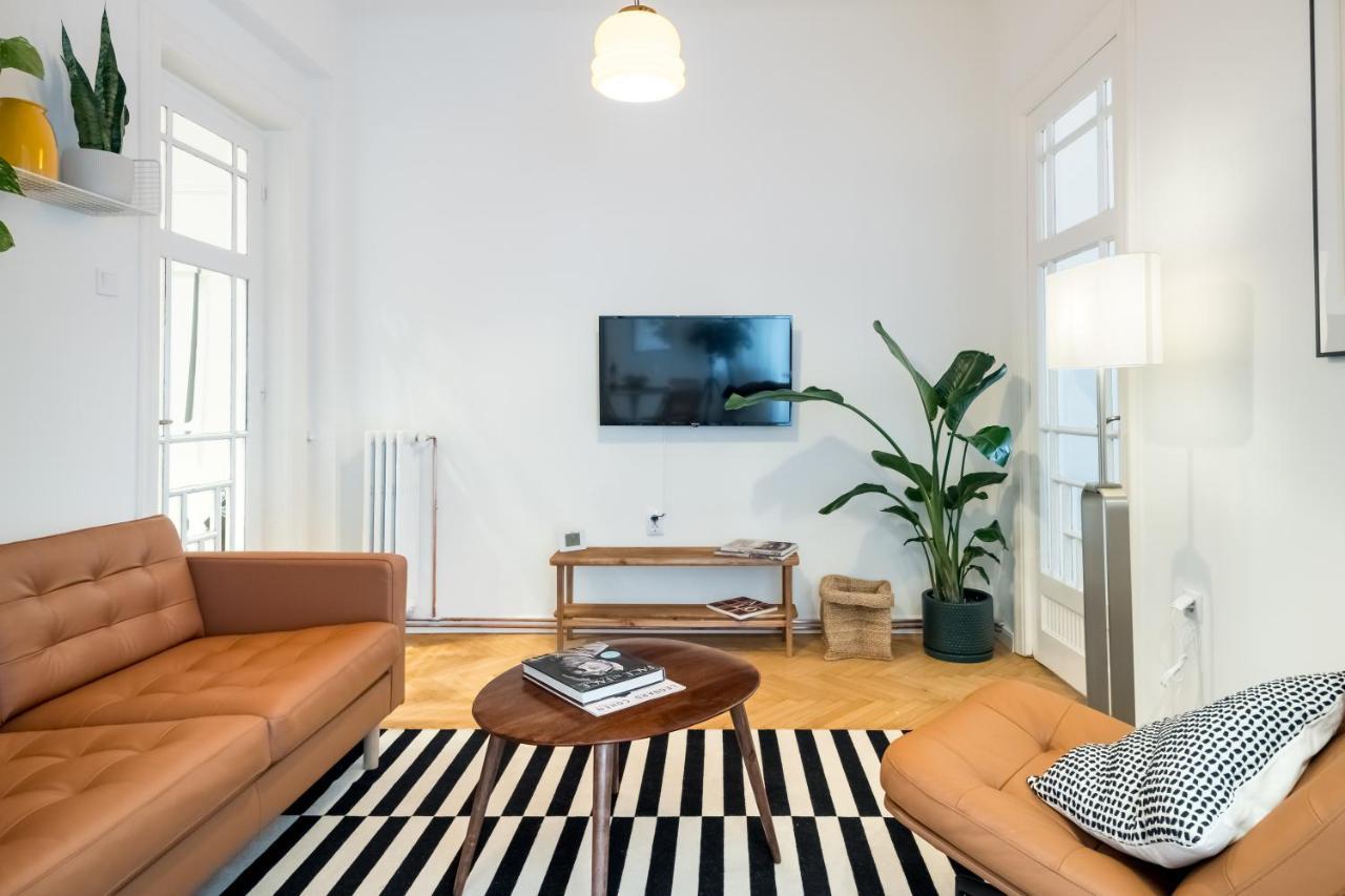 Cismigiu Serenity: 1Br Flat With Scenic Balcony Βουκουρέστι Εξωτερικό φωτογραφία