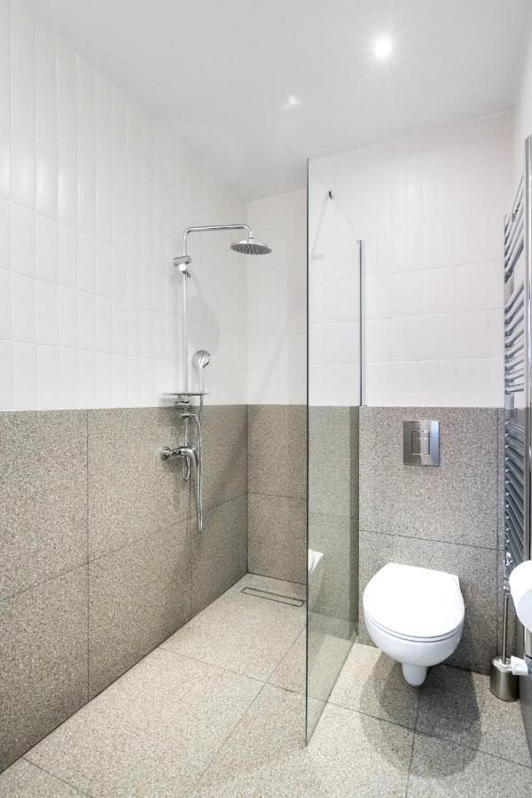 Cismigiu Serenity: 1Br Flat With Scenic Balcony Βουκουρέστι Εξωτερικό φωτογραφία