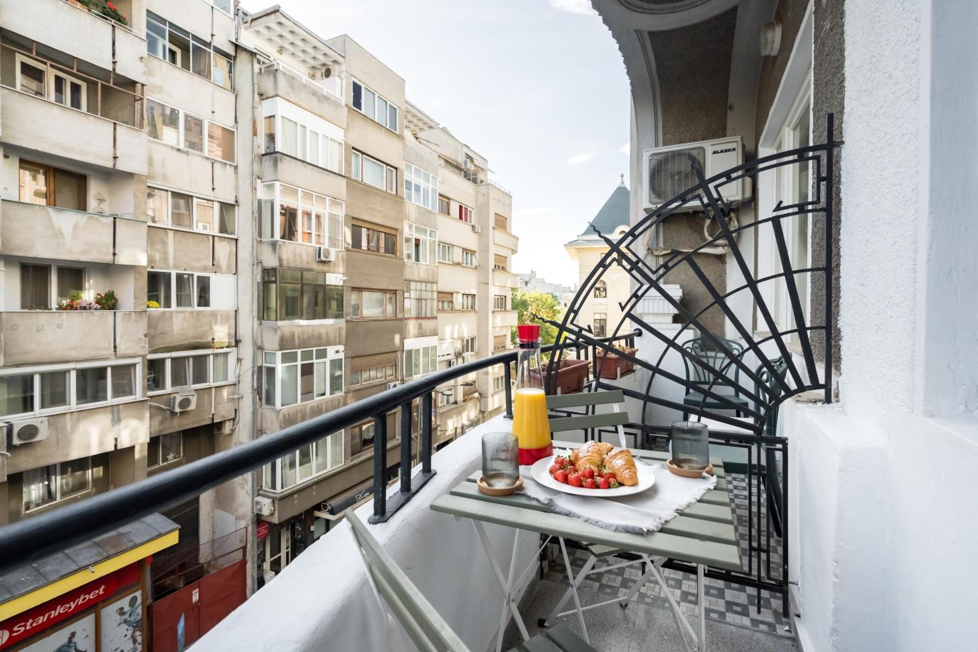 Cismigiu Serenity: 1Br Flat With Scenic Balcony Βουκουρέστι Εξωτερικό φωτογραφία